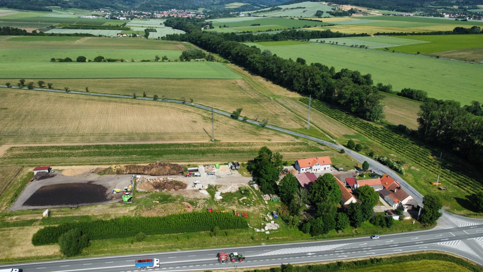 Služby Musil - Zemědělské práce v okolí Drnovic